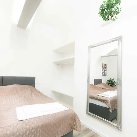 Apartma & Free Parking Lubiana