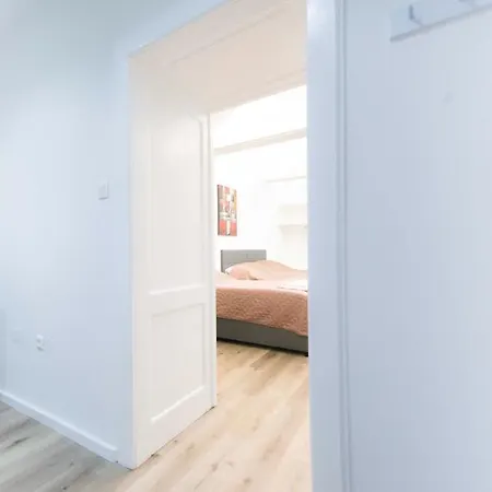 Apartma & Free Parking *